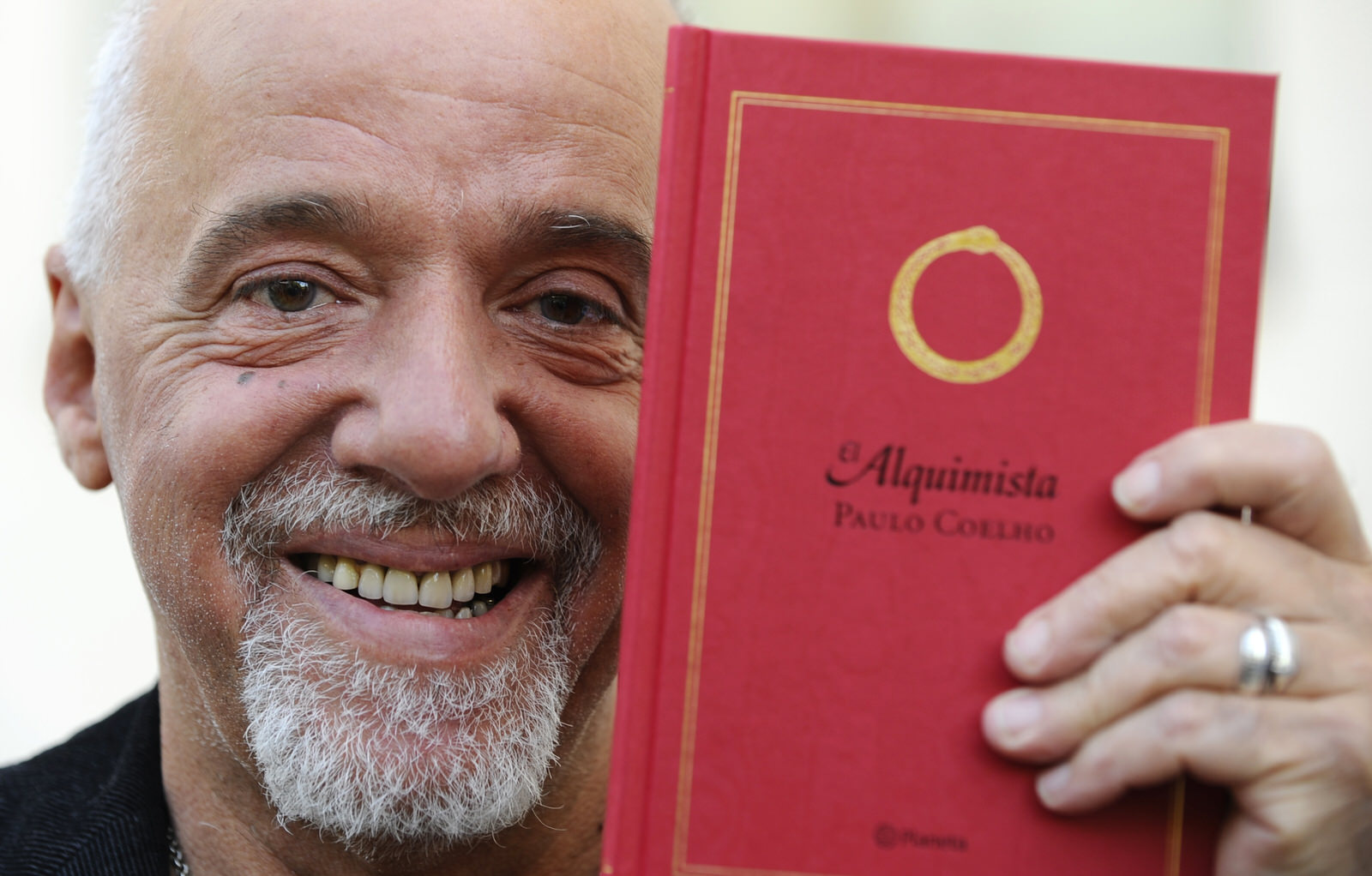 Por que o preconceito com Paulo Coelho?